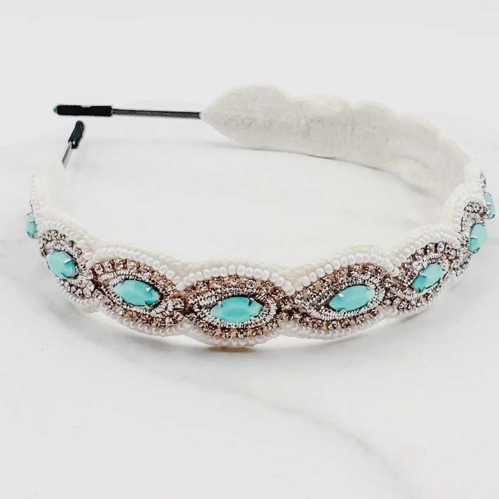Elegant Beaded Headband with Turquoise Accents